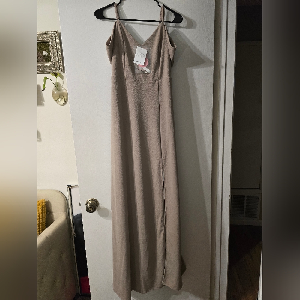 Event Gown - Picture 2 of 4